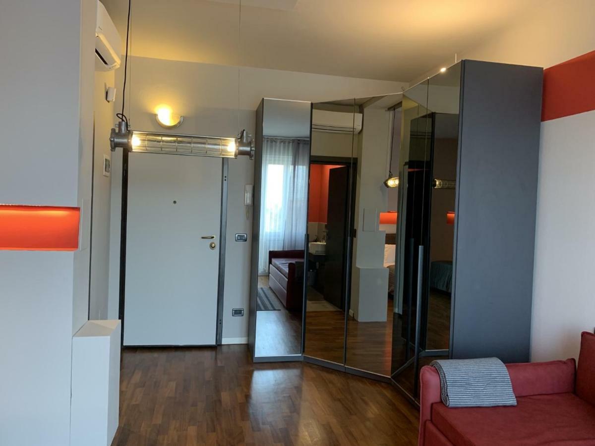 Carlotta Station Suite بولونيا المظهر الخارجي الصورة
