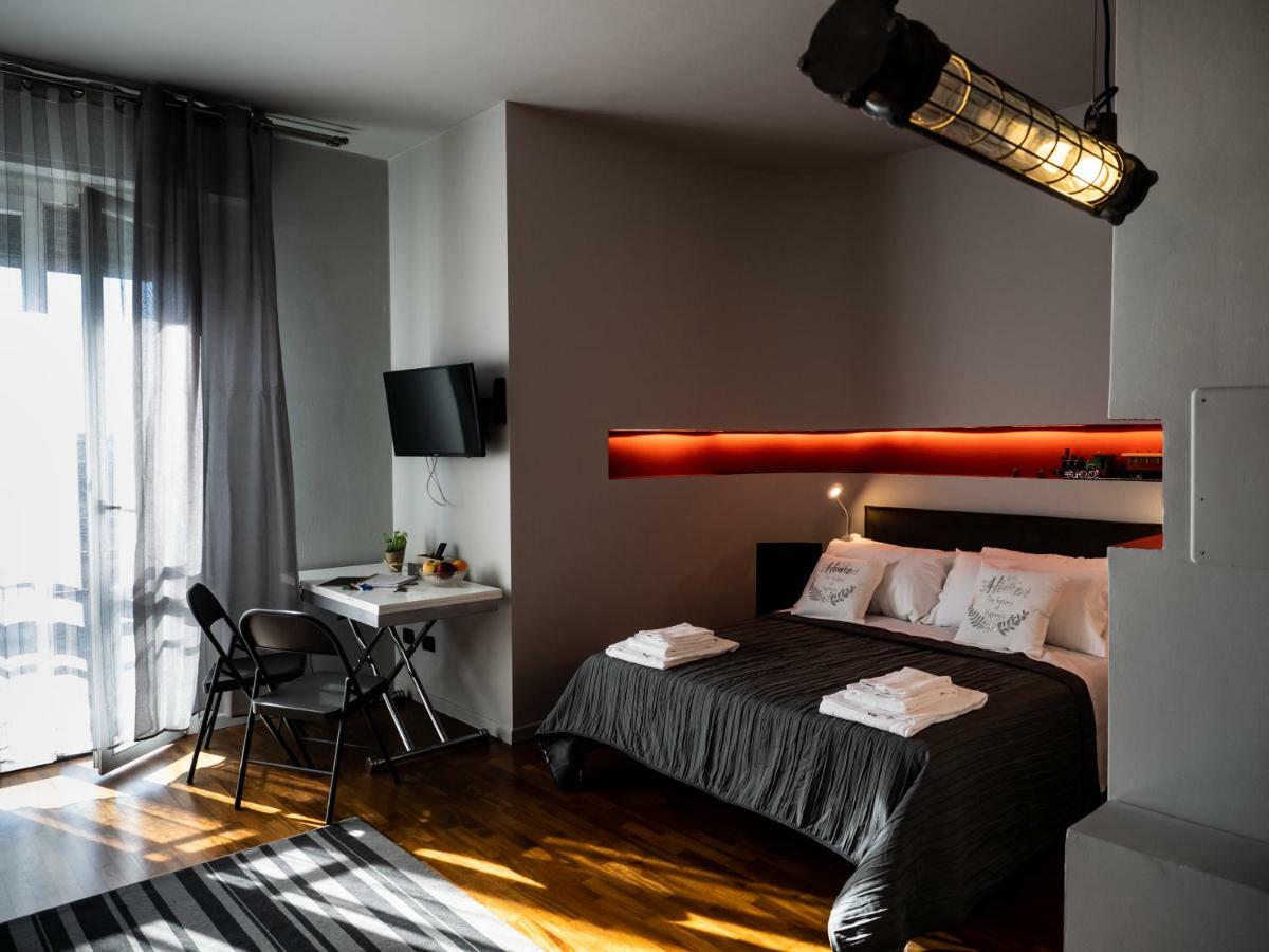 Carlotta Station Suite بولونيا المظهر الخارجي الصورة