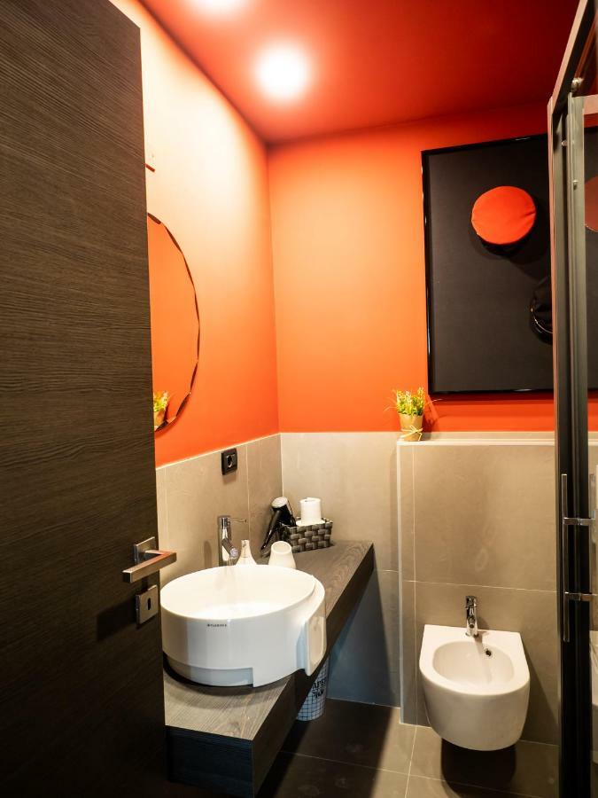 Carlotta Station Suite بولونيا المظهر الخارجي الصورة
