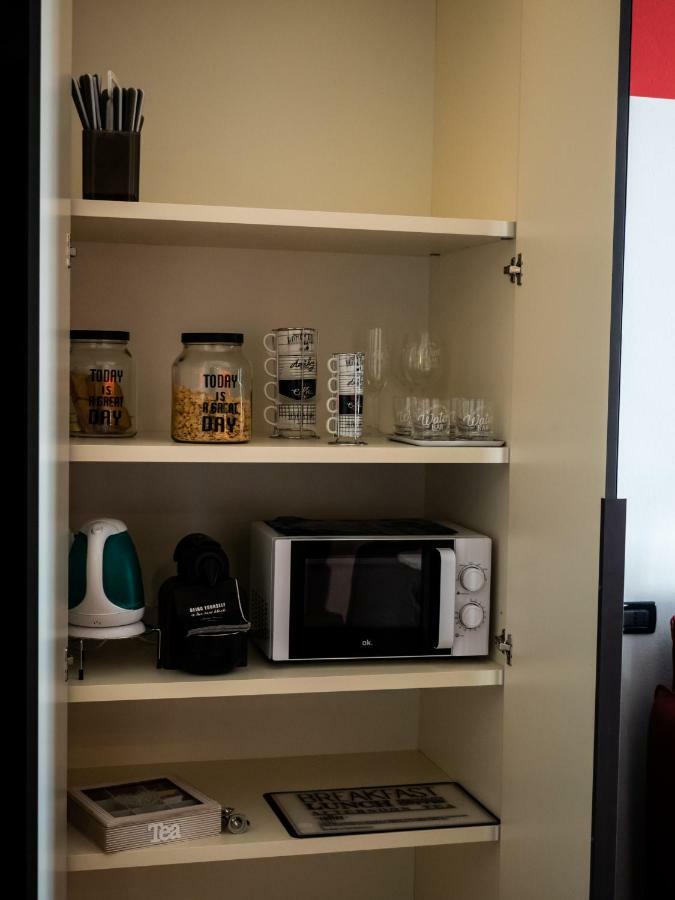 Carlotta Station Suite بولونيا المظهر الخارجي الصورة