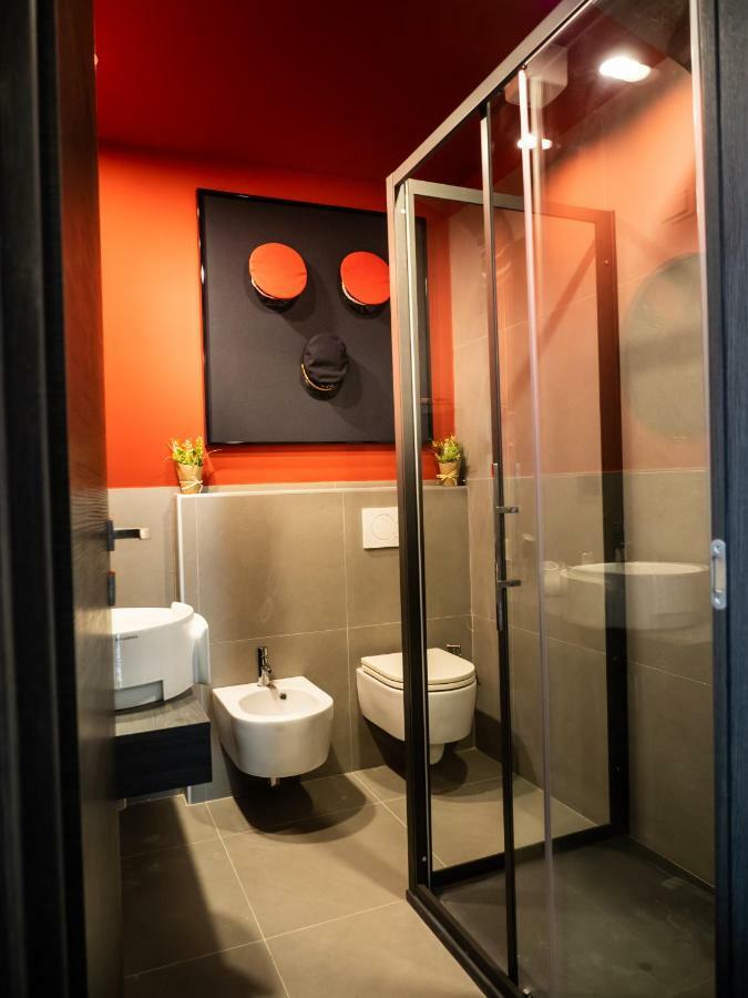 Carlotta Station Suite بولونيا المظهر الخارجي الصورة